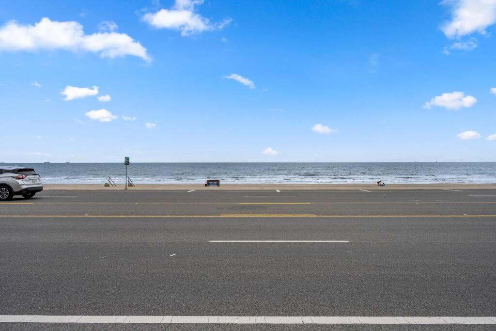 Bello Condominio Con Vista Al Mar, Jacuzzi Interno Galveston Kültér fotó